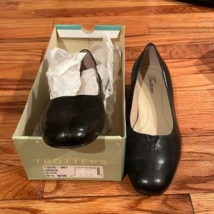 Trotters Black Formal Shoes